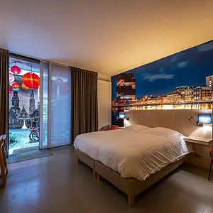 Bed & Breakfast For Two, Antwerpen