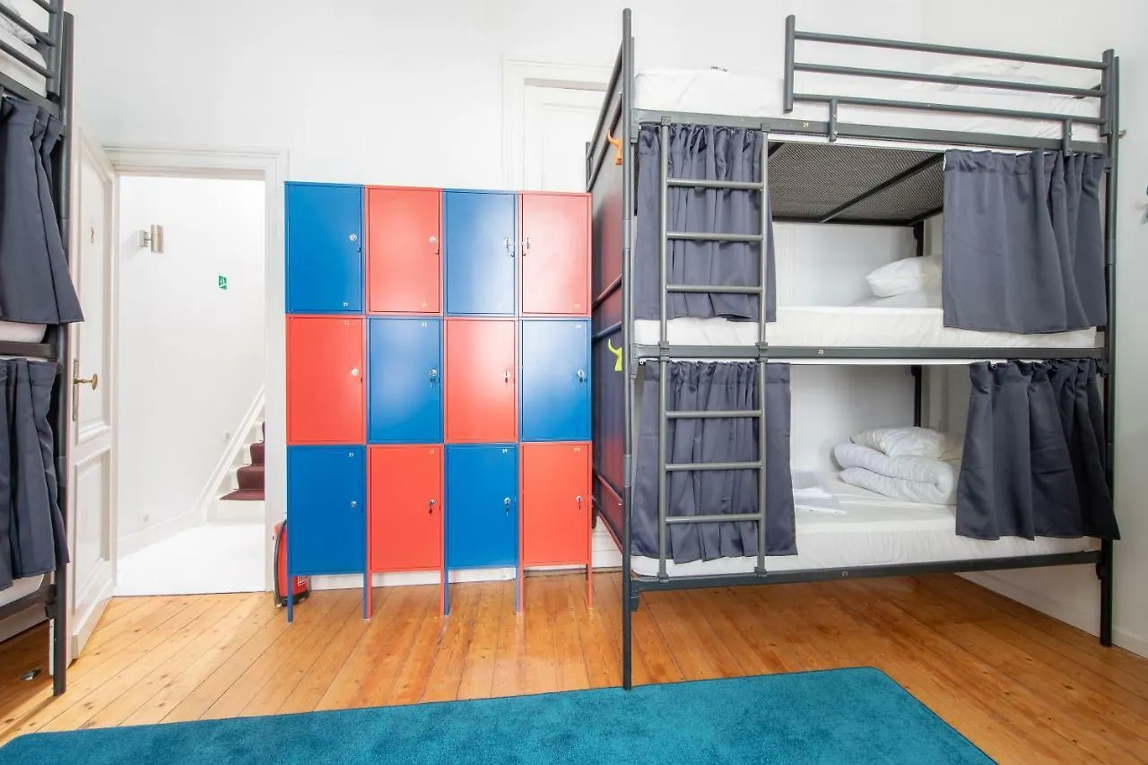 Antwerp Hostel 0*,